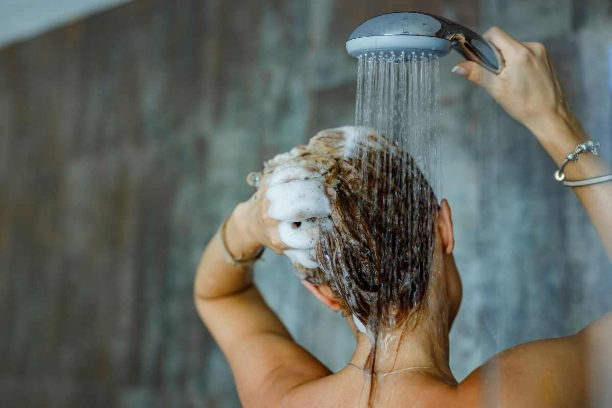 Ogni quanto lavarsi i capelli