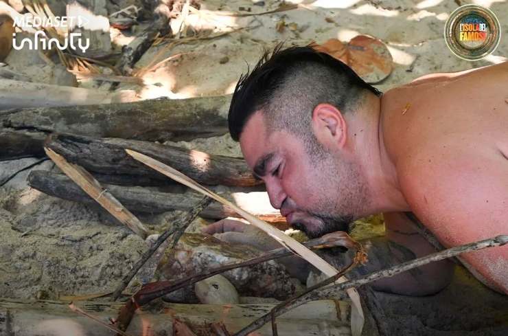 isola dei famosi colpo di scena