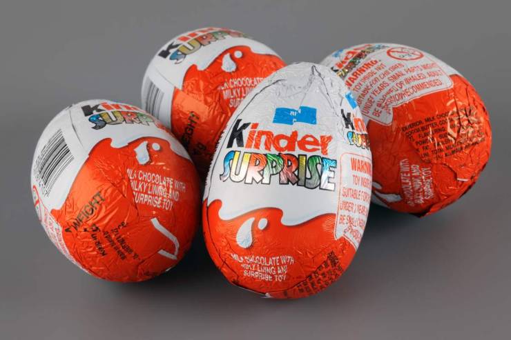 kinder sorpresa valgono oro 