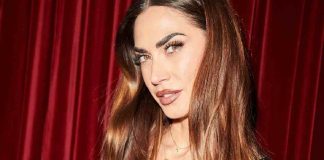 Melissa Satta in posa