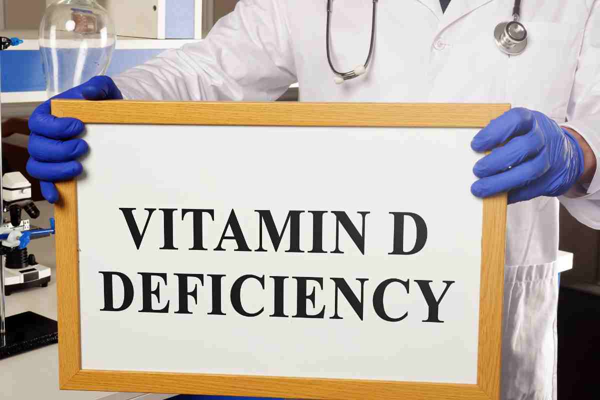 Carenza vitamina D: sintomi, cause e rimedi