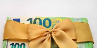 Approvati aumenti salariali