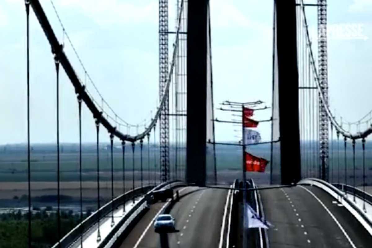 Ponte sospeso più lungo D'europa