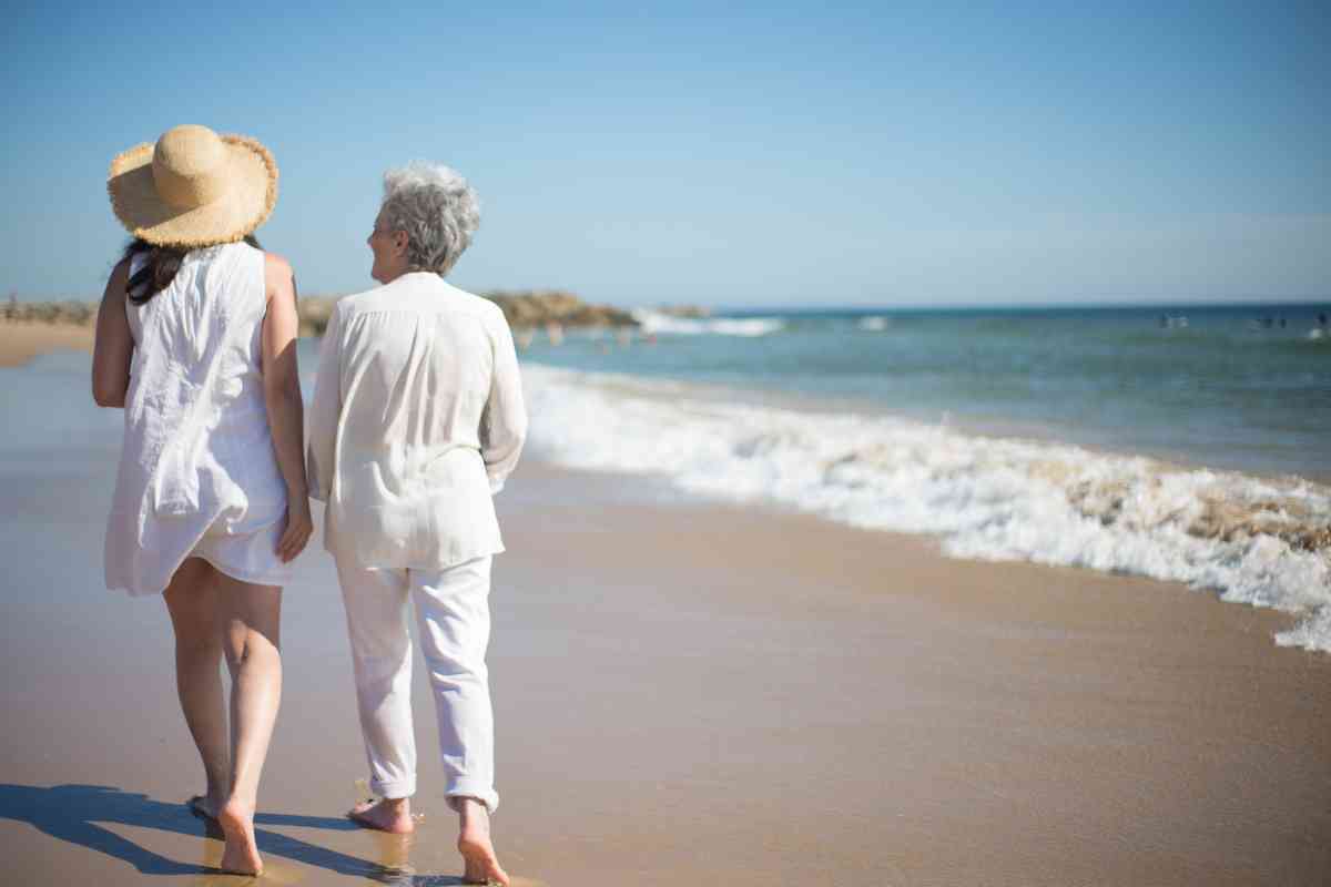 Camminata in spiaggia, tutti i benefici