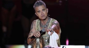 Robbie Williams, siamo senza parole: affetto dalla grave malattia, lo sfogo è da brividi | ‘Odio verso se stessi’