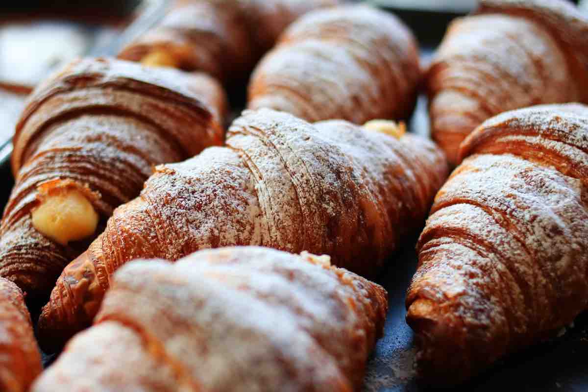 colazione cornetti 